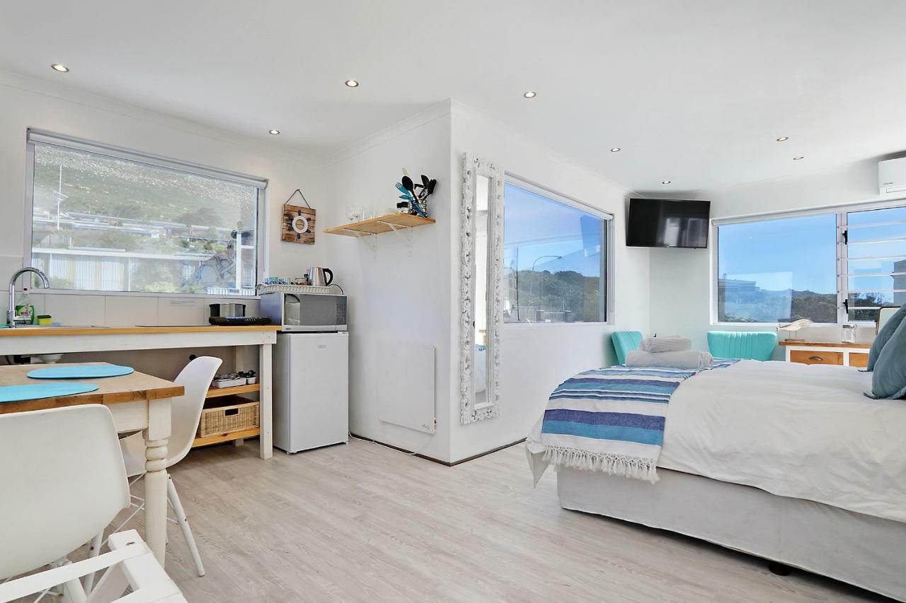 Penguins View Guesthouse Simonʼs Town Εξωτερικό φωτογραφία